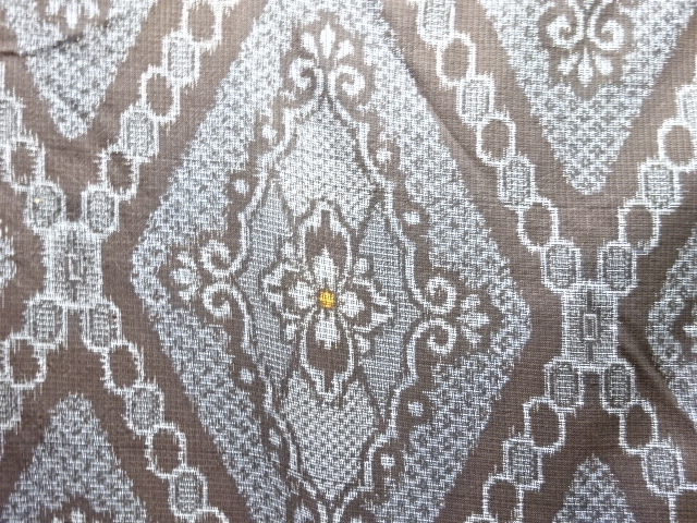 JAPANESE KIMONO / ANTIQUE KIMONO / SILK / DORO OSHIMA TSUMUGI / WOVEN FLOWER